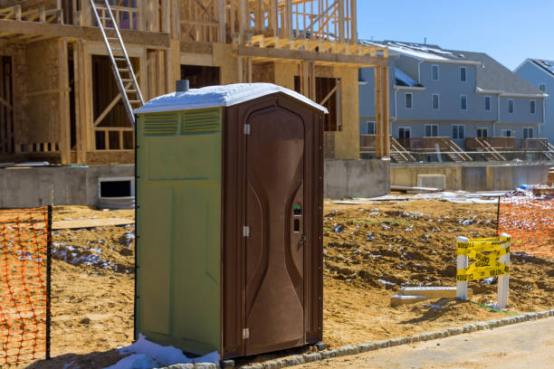 Portable Toilet Options We Offer in Winthrop Harbor, IL