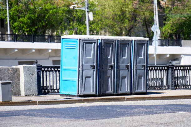 Best Portable restroom trailer rental  in Winthrop Harbor, IL